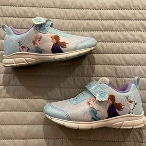 Girls frozen sneakers